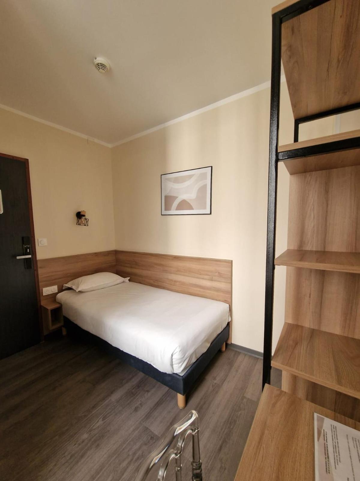 Hotel D'Anjou Levallois-Perret Eksteriør bilde