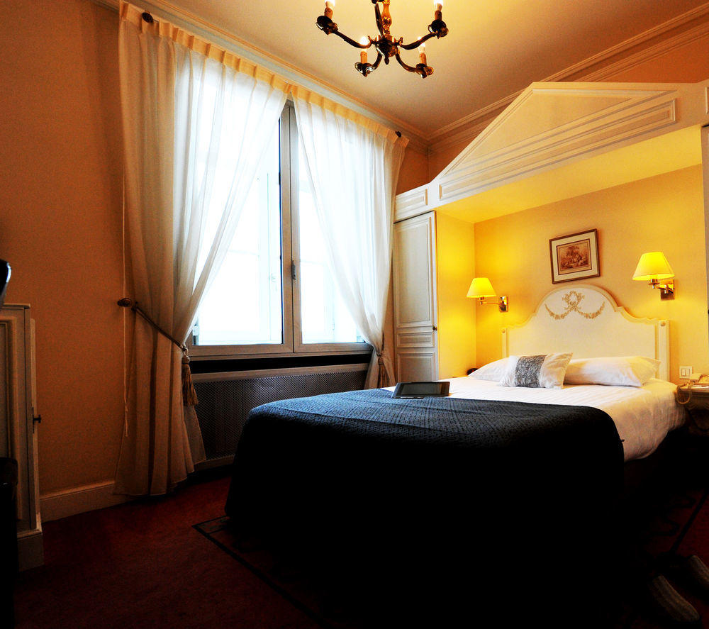 Hotel D'Anjou Levallois-Perret Eksteriør bilde